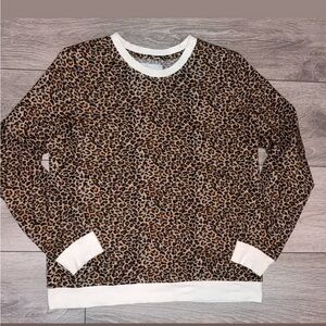 ZYIA Active Size Small Long Sleeved Crewneck Shirt Animal Print EUC